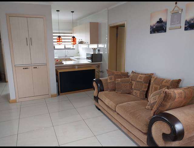 2 BEDROOM SECTIONAL TITLE FOR SALE IN SUMMERSET
